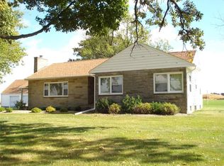 1144 Club Rd NE, Cedar Rapids, IA 52404