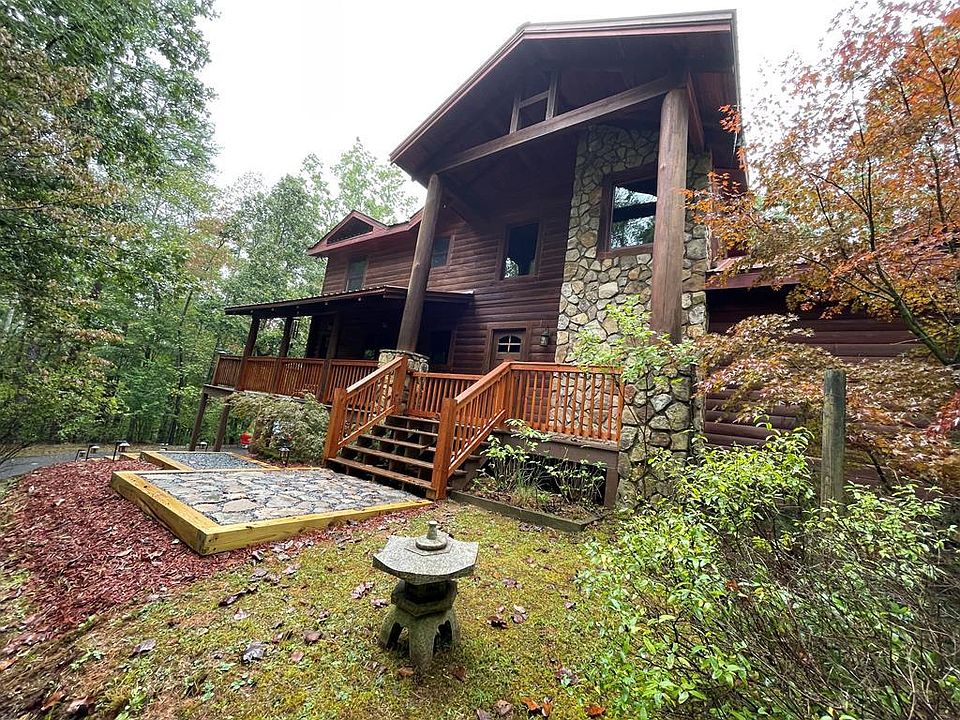 1st image of 994 Whispering Pine Ln