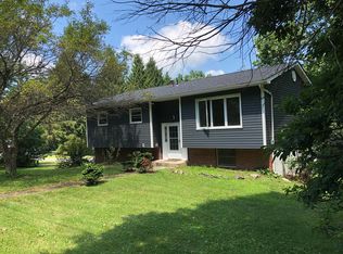 627 Alberdeen Rd, Mountain Top, PA 18707