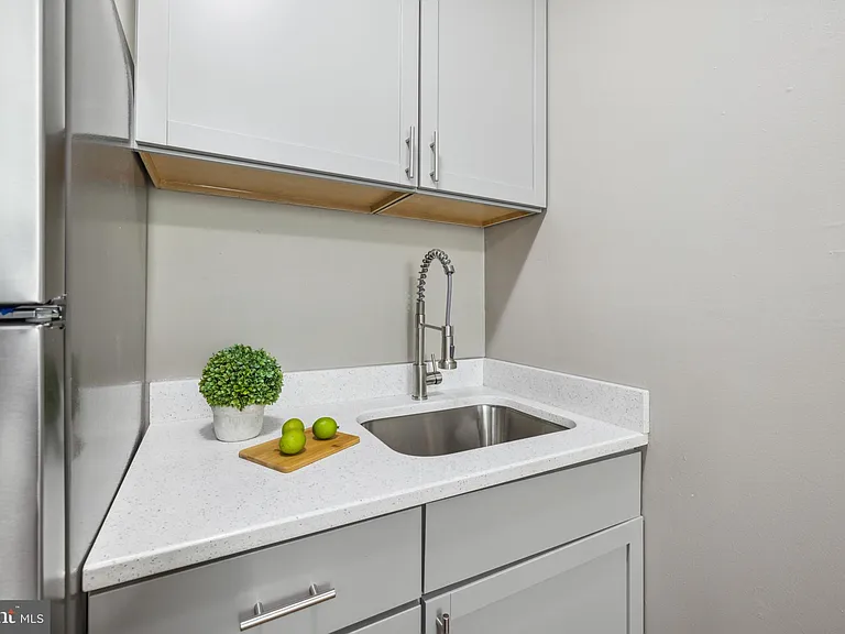 1841 Hillside Rd #2N — Photo 12