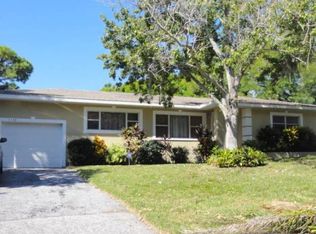 1136 Fountainhead Dr, Largo, FL 33770