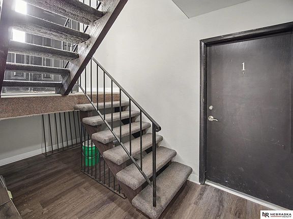 5th image of 4220 Huntington Ave
