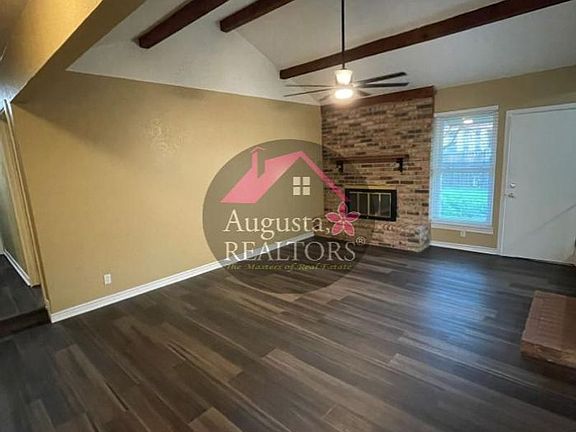 3rd image of 1410 Sunnyvale St