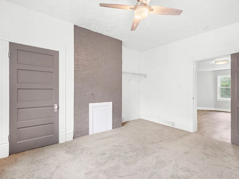 1681 Suburban Avenue — Photo 17