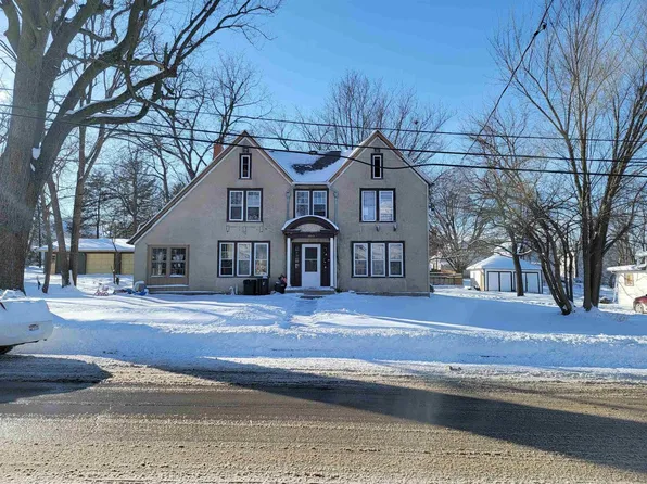 160 North Hickory Street, Platteville, WI 53818