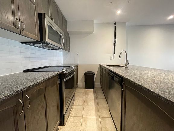 3rd image of 60 Holmwood Ave