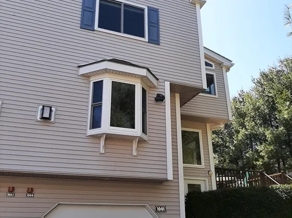 1001 Old Bridge Ln Unit 1001, Bellingham, MA 02019