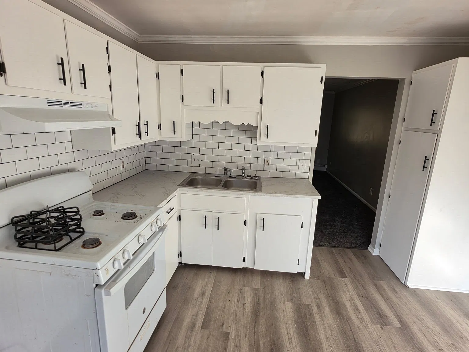 2 bed, 750 sqft, $1,500 — Photo 2