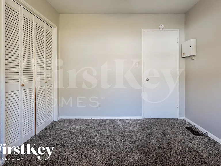 3085 Piper Dr — Photo 16