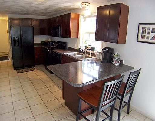 3rd image of 152 Alton Bradford Rd