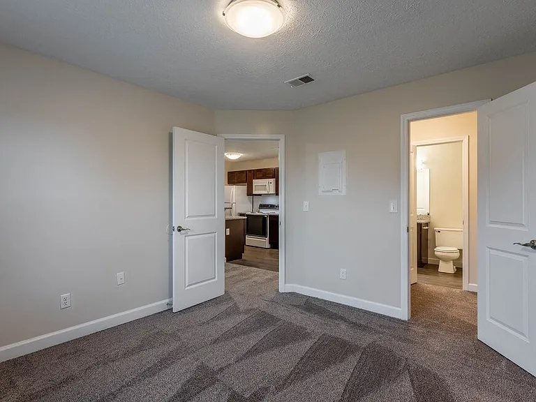 Bayside Apartment Homes — Photo 6
