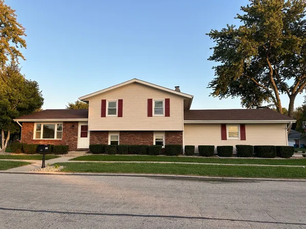 1224 Quail Dr, Bradley, IL 60915
