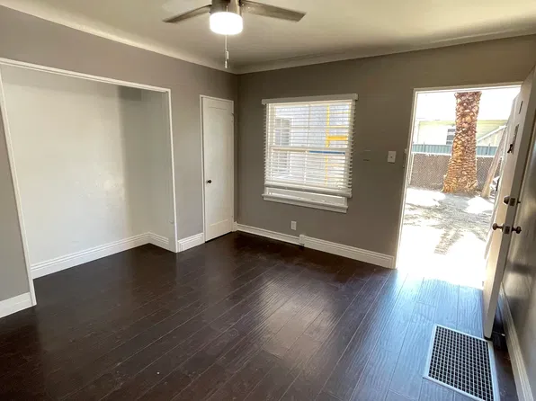 828 Linden Ave, Long Beach, CA