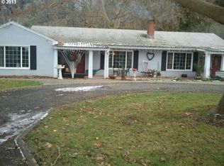 591 Parkinson Rd, Winston, OR 97496