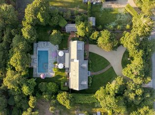 135 Surfside Rd, Nantucket, MA 02554