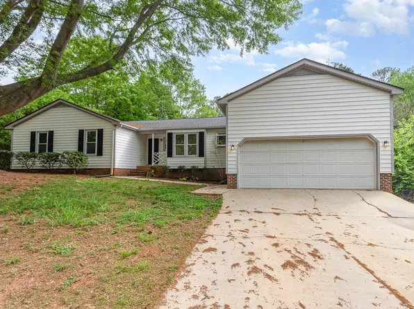 5604 Groomsbridge Ct, Raleigh, NC 27612