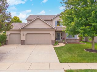 2945 Grey Hawk Dr, Normal, IL 61761