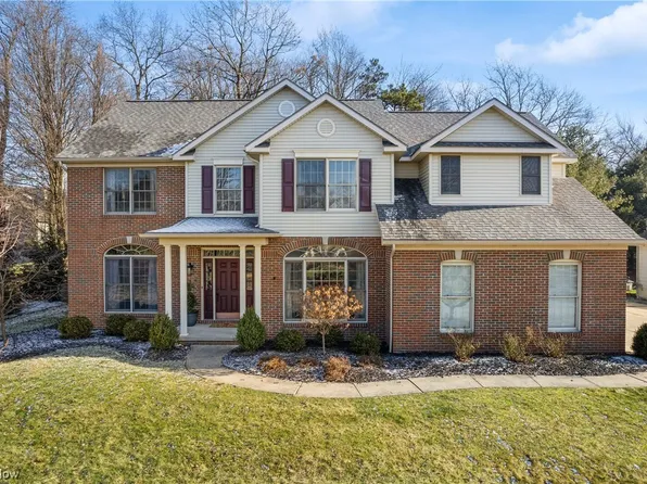 1532 Sperry Ln SE, North Canton, OH 44709
