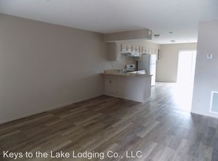 36 Mockingbird Rd APT D, Lake Ozark, MO 65049