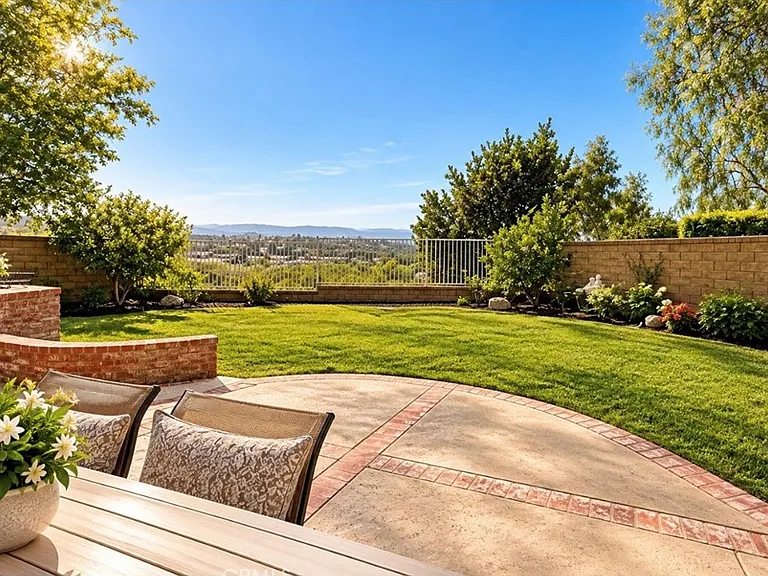 24210 English Rose Pl — Photo 3