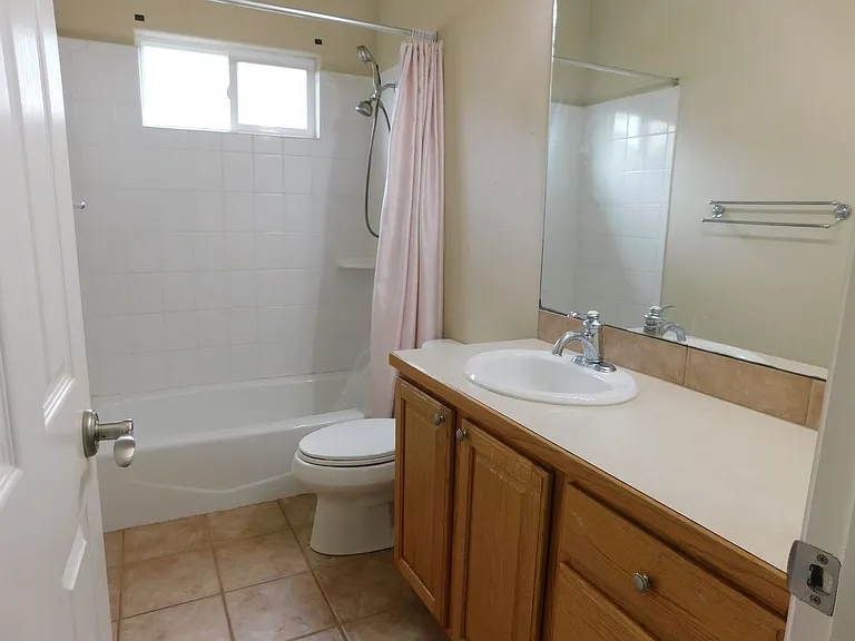 566 Garnet Dr — Photo 20