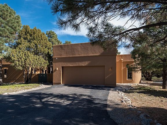 3rd image of 191 Deer Park Dr