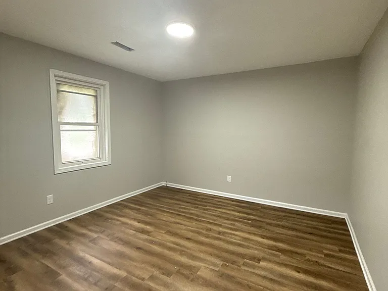 920 N Monroe Ave #3 — Photo 4