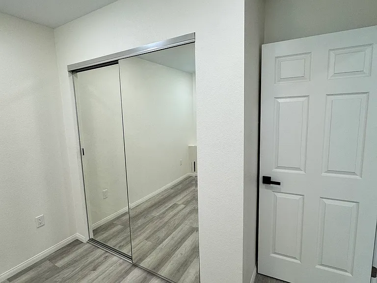 17221 Citron #B — Photo 6