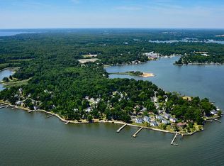 4721 Oak Rd, Shady Side, MD 20764