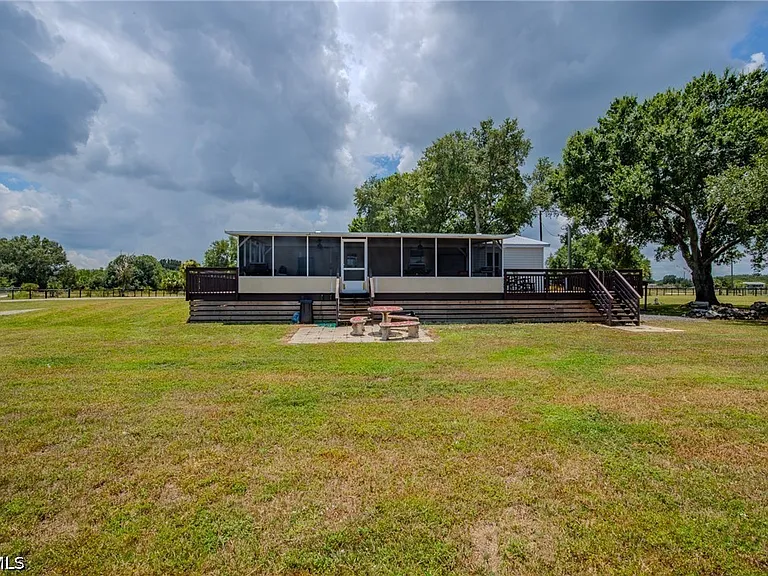 1205 Inverness Ave — Photo 25