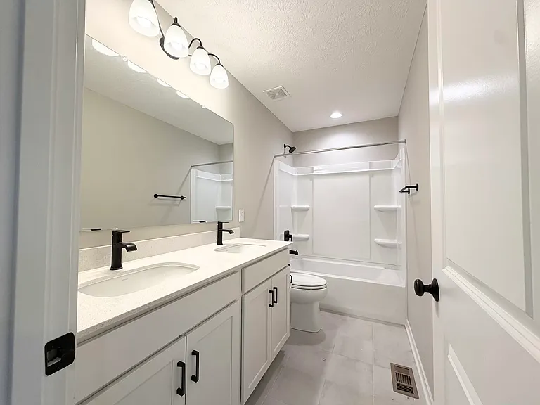 6243 Moberg Loop — Photo 18