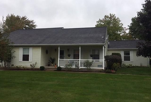 1st image of 3910 Greenway Dr #10