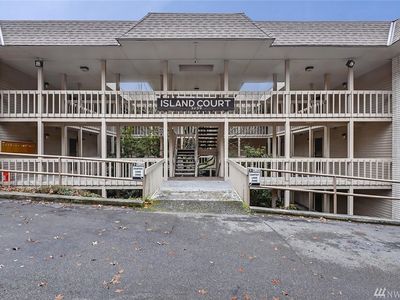 4005 85th Ave SE #103, Mercer Island, WA, 98040