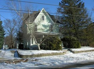 1419 Clark St, Charles City, IA 50616