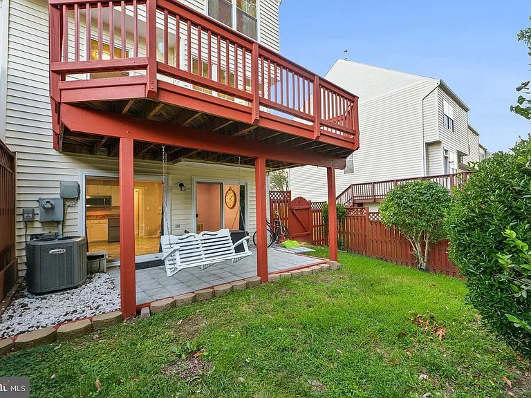 3942 Hartlake St — Photo 24