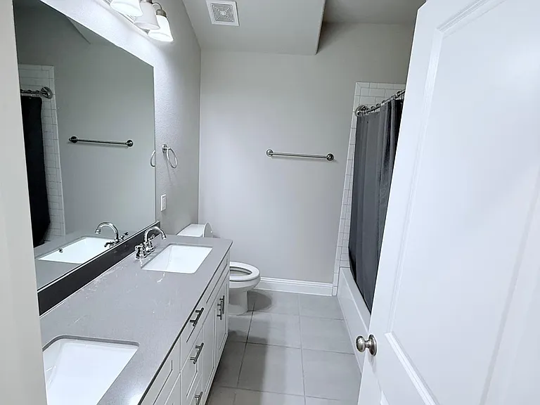 532 Hutchinson Ln — Photo 14