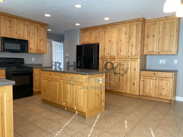1767-2525 South, Syracuse, UT 84075