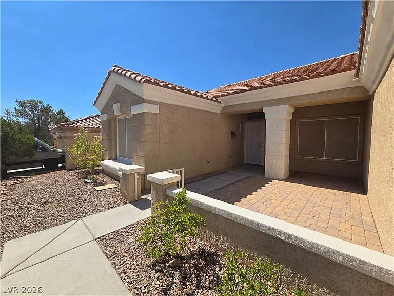 10309 Longwood Dr — Photo 4