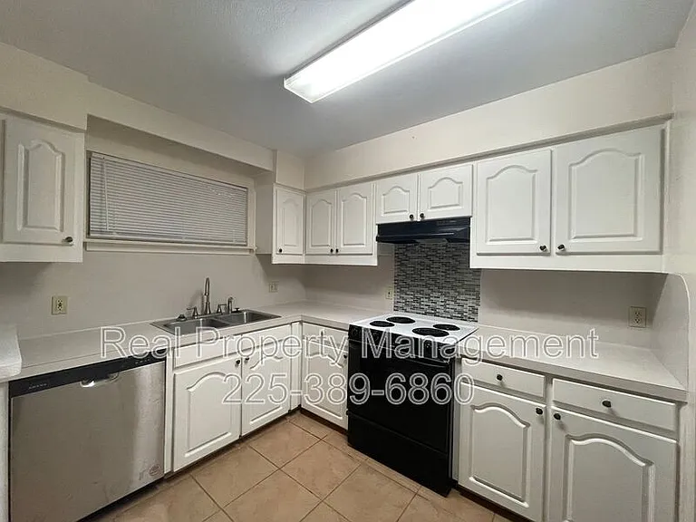 13640 Rampart Ct — Photo 5