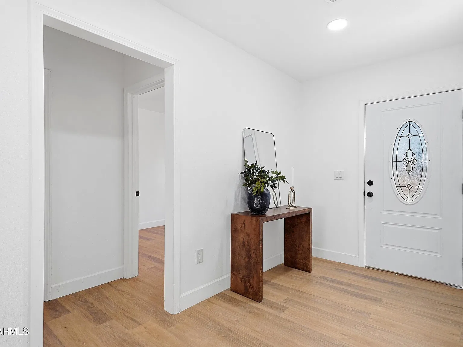 1 bed, 1.0 bath, 931 sqft, $1,350 — Photo 4