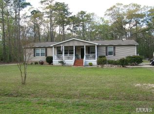 104 Chamberlin Ln, Currituck, NC 27929