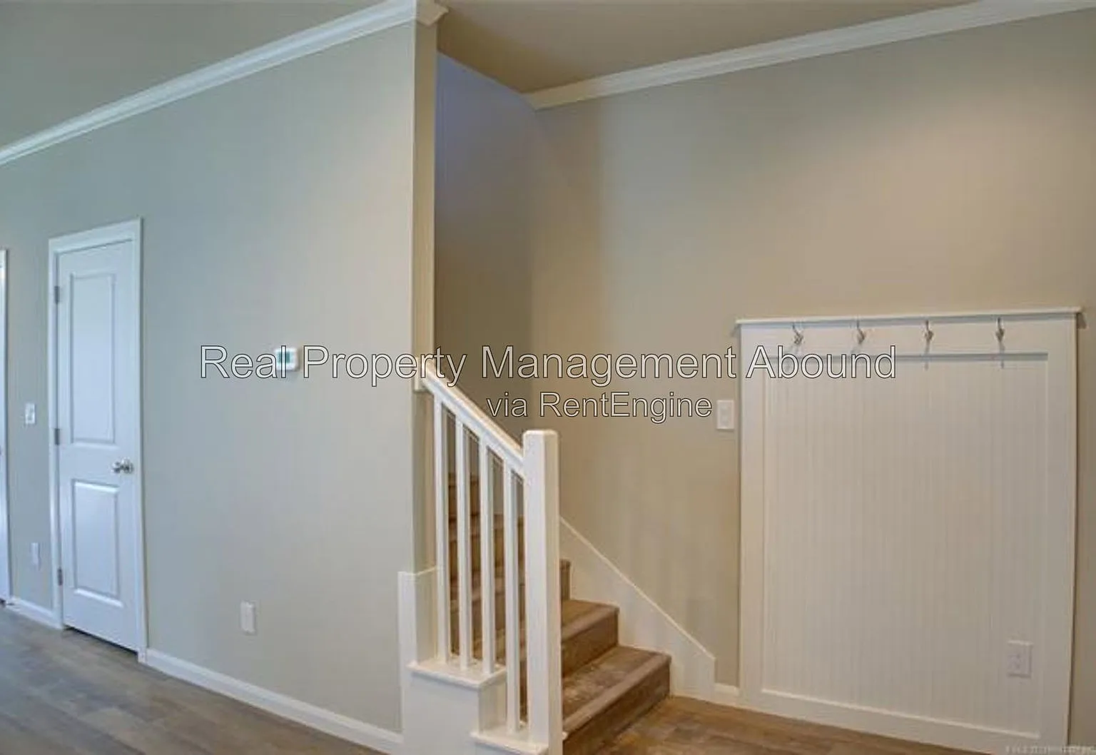 2 bed, 2.5 bath, 1120 sqft, $1,600 — Photo 3