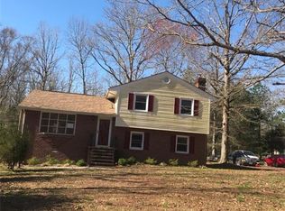 7801 Serena Ln, South Chesterfield, VA 23803