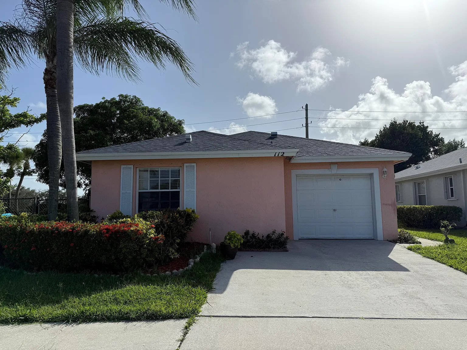 3 bed, 2.0 bath, 1386 sqft, $3,000 — Photo 2