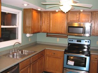 6 Natty Brook Rd, Hubbardston, MA 01452