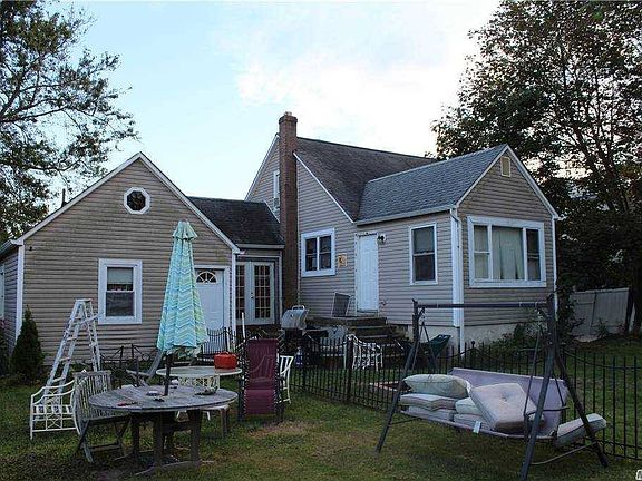 2nd image of 127 Trafalgar Dr