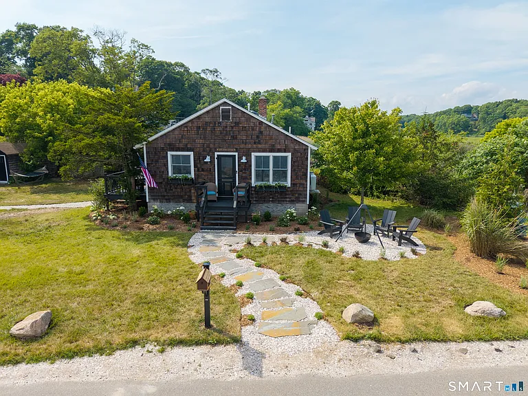 69 Daniel Ave — Photo 2