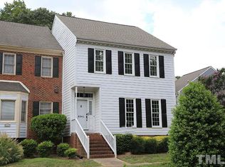 8341 Wycombe Ln, Raleigh, NC 27615