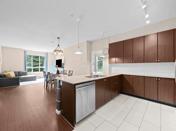 270 Francis Way #209, New Westminster, BC V3L 0C3