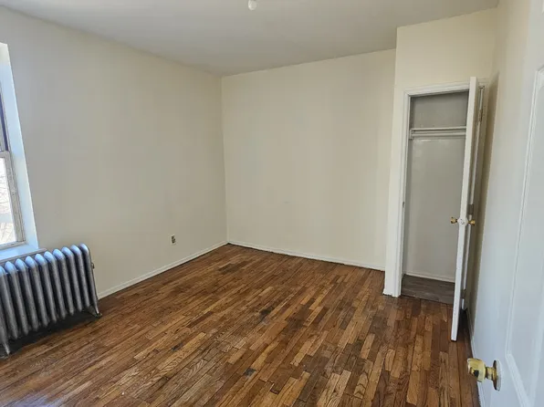 (undisclosed Address), Yonkers, NY 10701